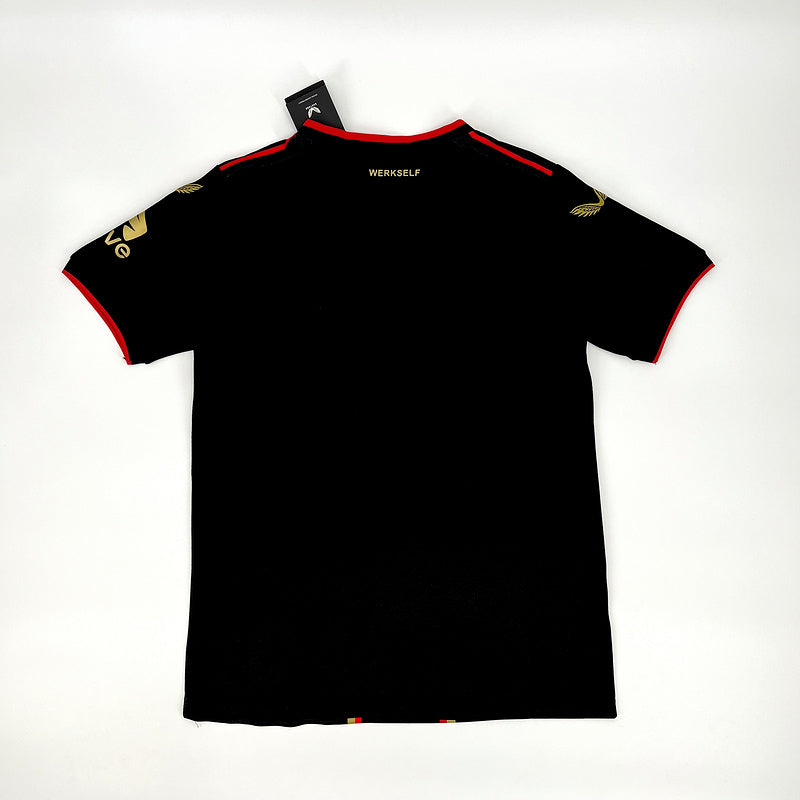 Camisa Bayer Leverkusen Especial 24/25 Torcedor Preta e Dourada