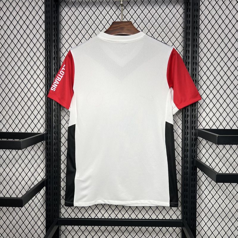 Camisa Eintracht Frankfurt Home 24/25 Torcedor Branca