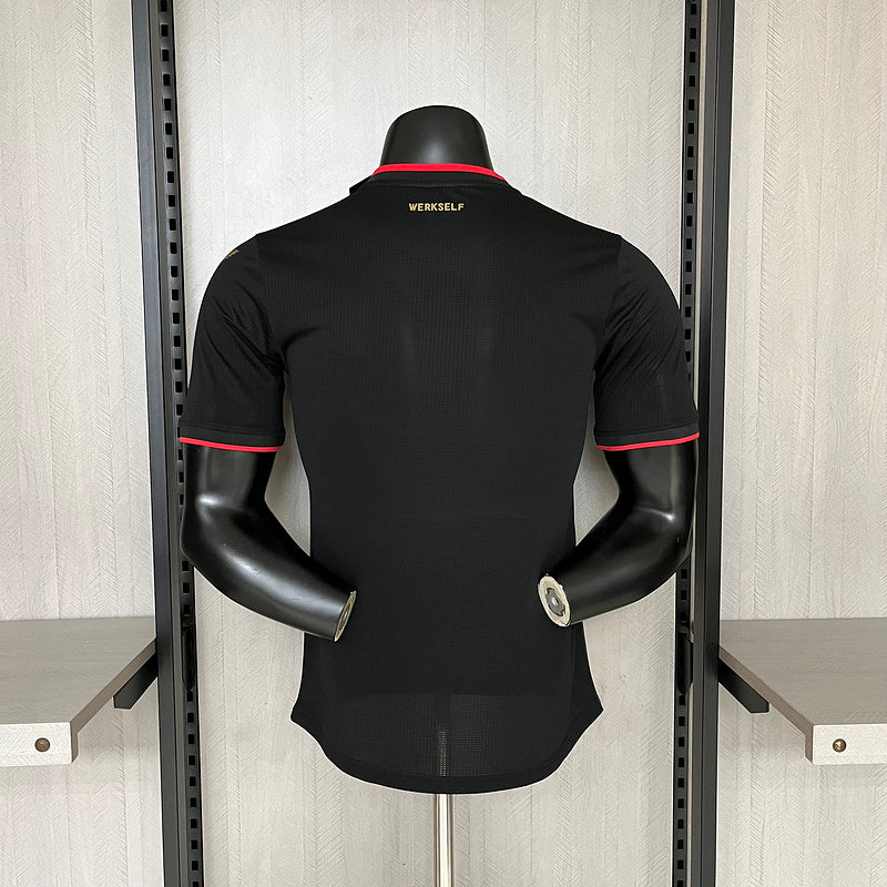 Camisa Bayer Liverkusen Especial 24/25 Jogador Preta e Dourada